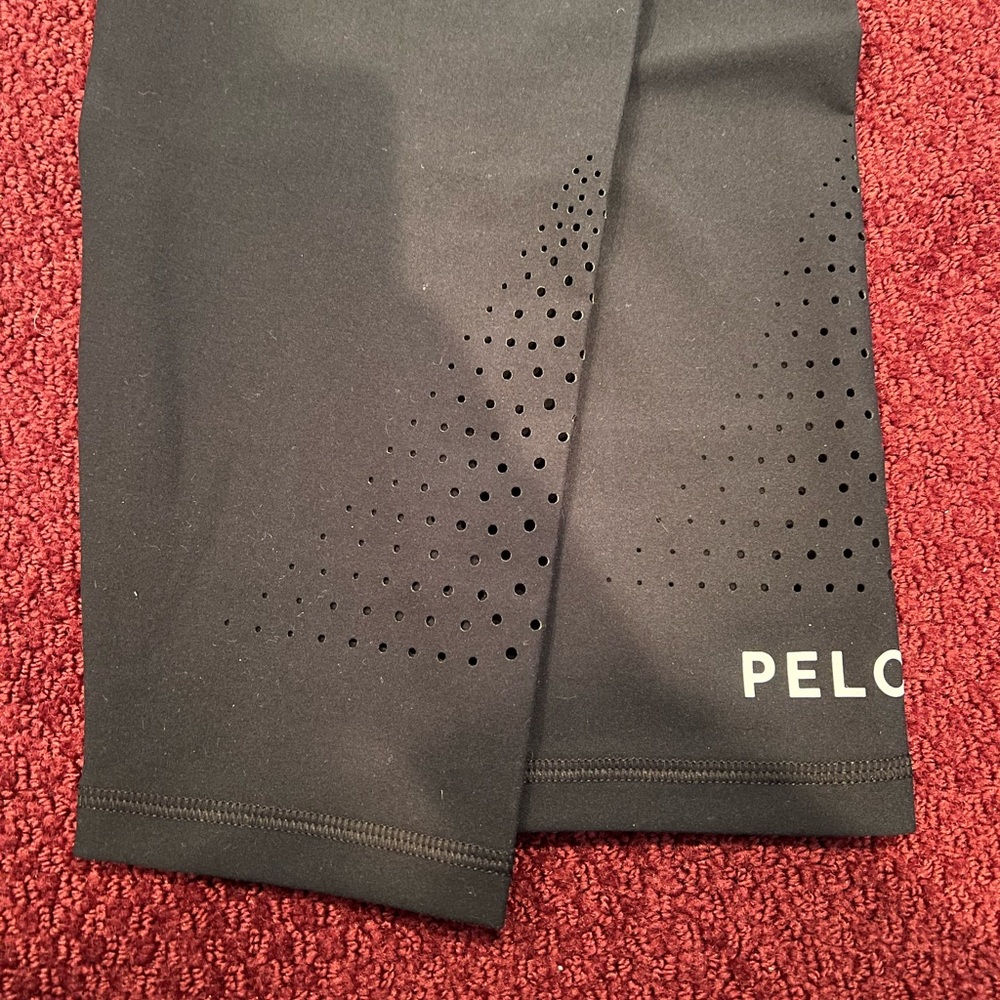 Peloton XL NWT black leggings cadence legging host pick retail 95 - Picture 12 of 17
